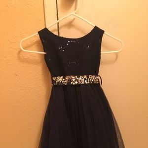Royal blue toddler‘s dress